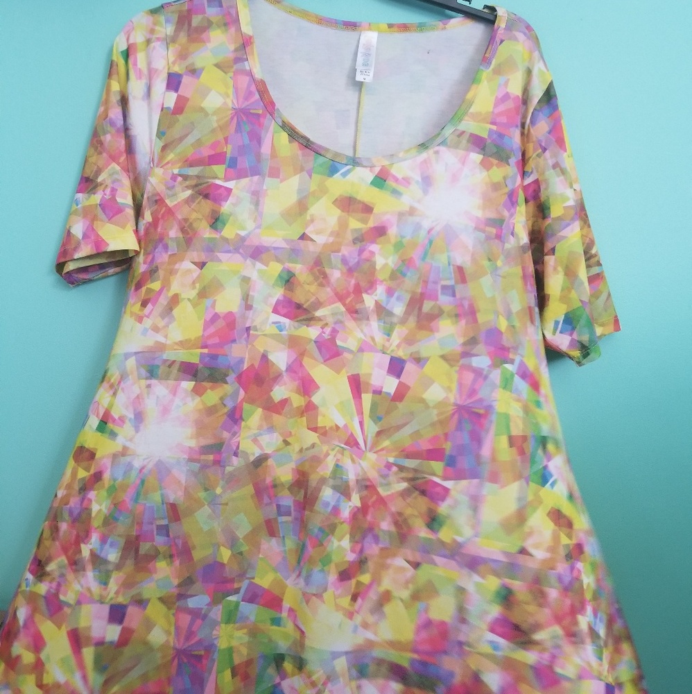 Lularoe Perfect T - Medium